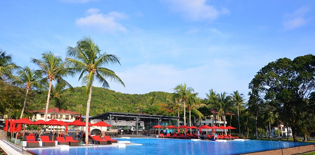 Up to 15% OFF at Holiday Villa Beach Resort & Spa Langkawi