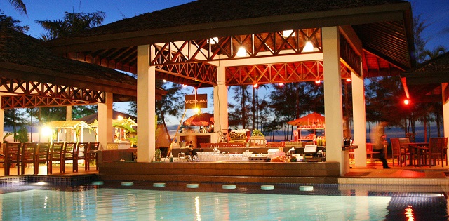 15% OFF dining at Matahari Pool Terrace in Miri Marriott Resort & Spa
